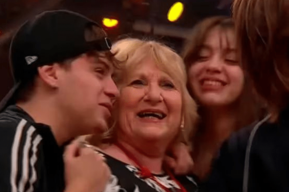 Los 8 escalones: ganó la abuela y el nieto no pudo contener su alegría