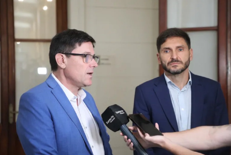 Mediante decreto, Pullaro eliminó la no repitencia en el nivel secundario