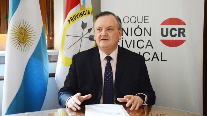 Felipe Michlig fue reelecto presidente de la UCR Provincial