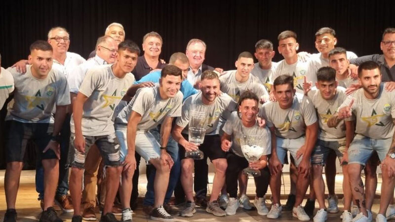 Michlig en la cena coronación de la Liga Ceresina de Fútbol