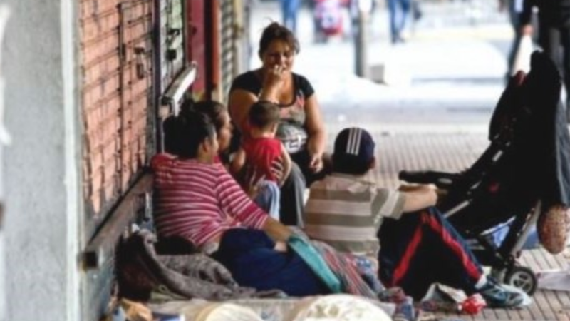 La pobreza trepó al 44,7% en el país en Argentina