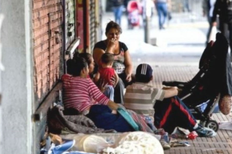 UCA: uno de cada cinco argentinos es indigente y la mitad es pobre