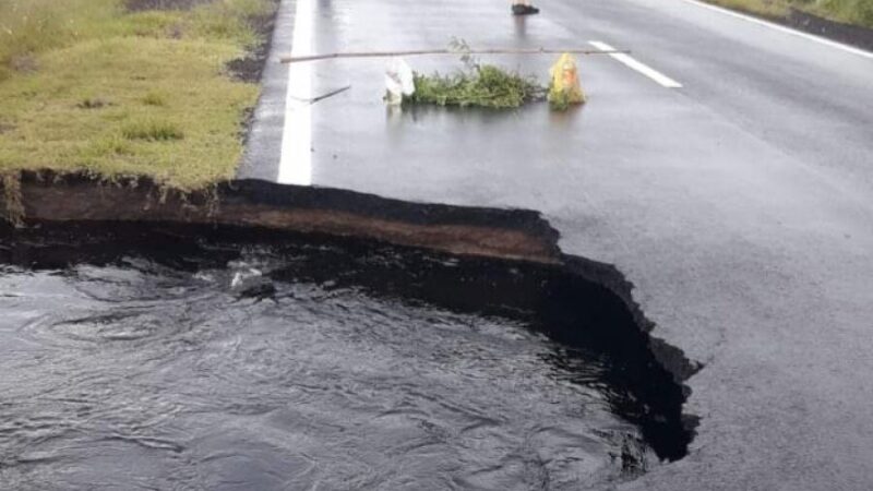 La Policía de Corrientes alerta por corte de tránsito en Ruta Nº 12