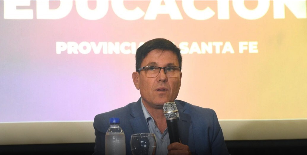 La «hora más» de clases no está confirmada en el ciclo lectivo 2024