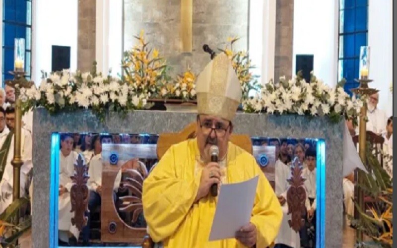 El Obispo Macín pidió volver a «la esencia de la Navidad»