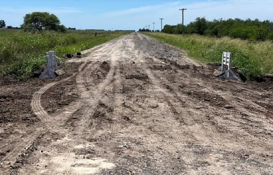 Habilitan el tránsito en el camino que conduce a Avellaneda Oeste