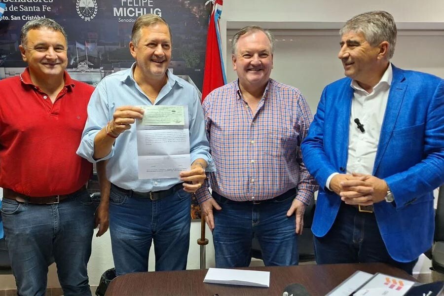 Bastia y Michlig entregaron fondos de Obras Menores para localidades de San Cristóbal