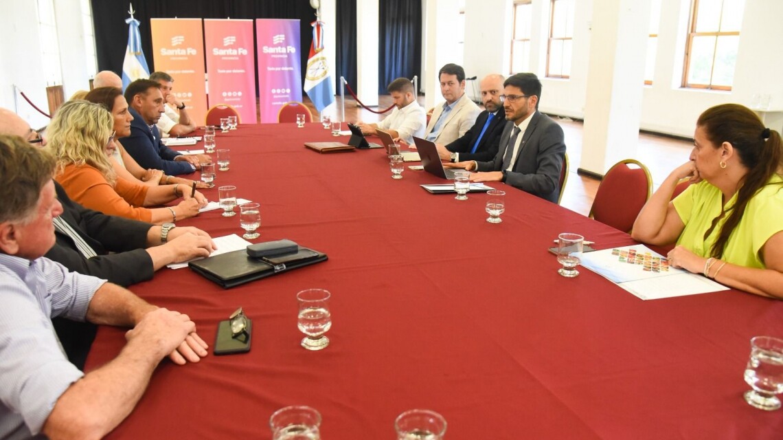 El Gobernador Pullaro se reunió con la Mesa de Enlace provincial