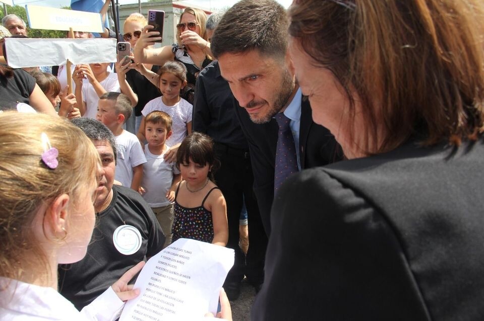 Pullaro prometió construir 1.000 aulas en toda la provincia