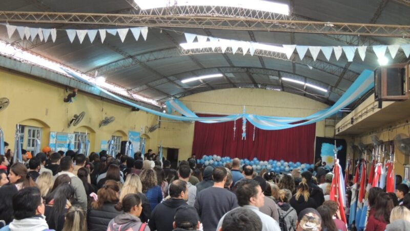 Con aulas renovadas, comenzaron las clases en la ciudad de Pérez