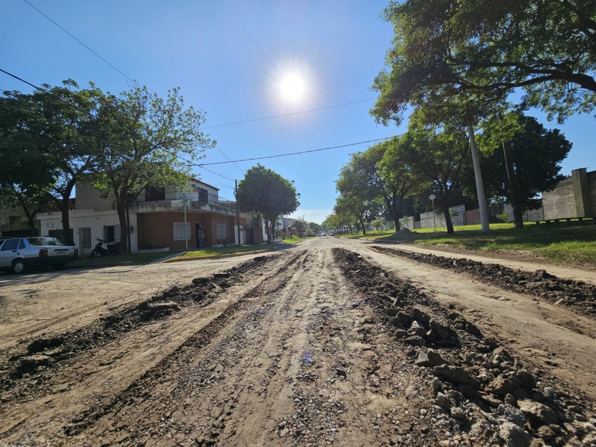 Reconquista: Obras públicas retomó las trabajos para pavimentar calles ¿En qué barrios?