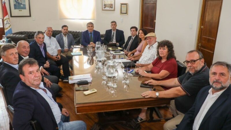 Paritarias: El Gobierno convoca para el miércoles a todos los gremios
