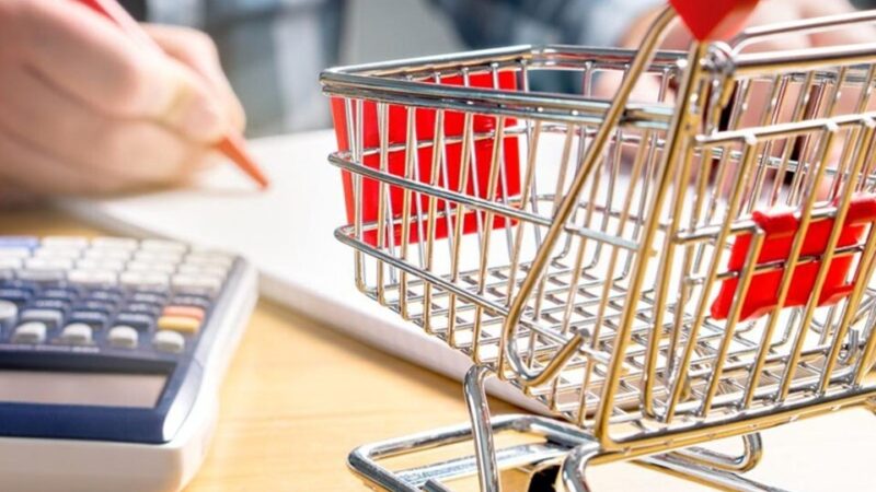 En agosto, una familia necesitó $1.160.780 para no ser pobre