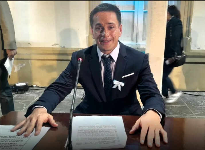 Concejales solicitan a la justicia que investigue el convenio con Aerolíneas Argentinas