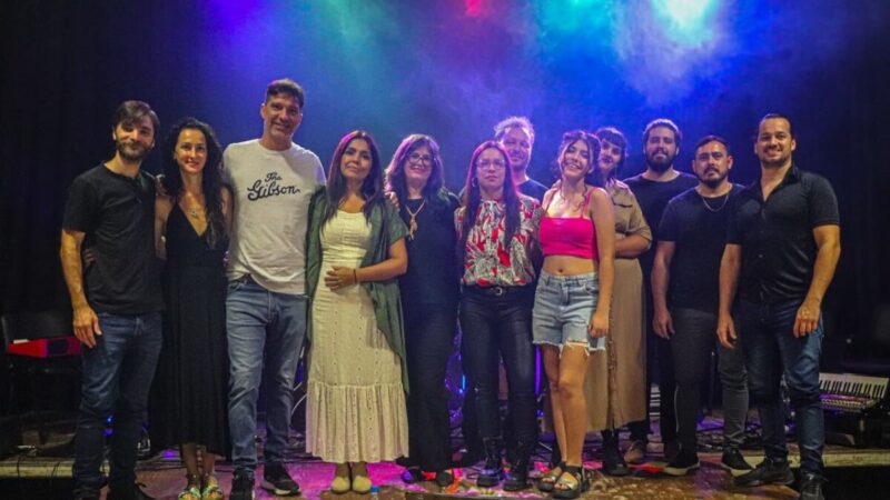 Espectáculo “Ellas 12” de Patricia Gómez Grupo Llenó de Emoción la Casa del Bicentenario