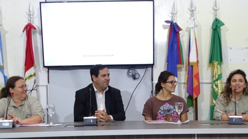 Reconquista: Vallejos y organizadores presentaron dos concursos de pesca