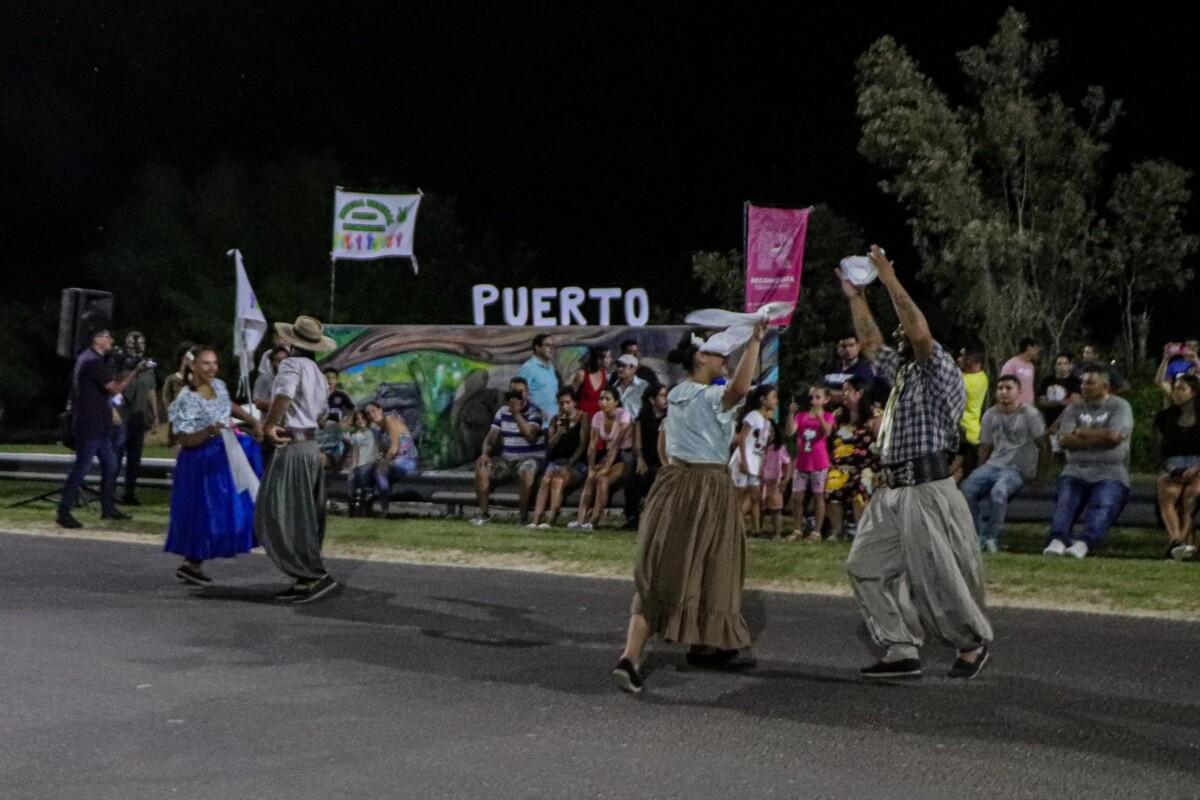 Puerto Reconquista recibió a los visitantes con dos nuevos murales de bienvenida