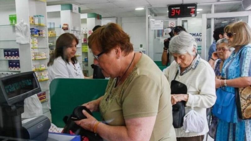 PAMI acuerda con laboratorios seguir con medicamentos gratuitos