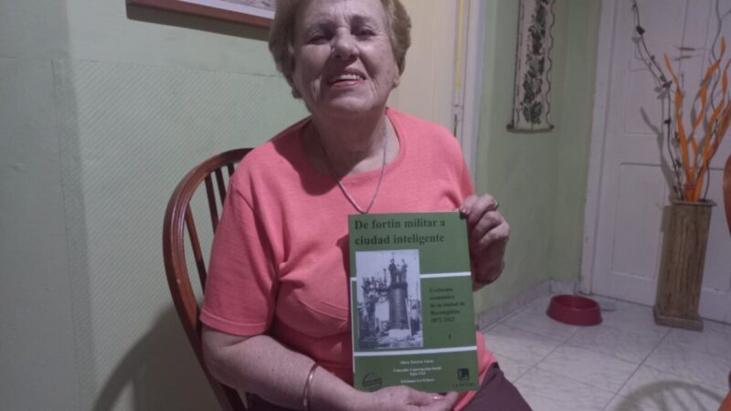 Mirta Vacou presenta su nuevo libro en Casa del Bicentenario