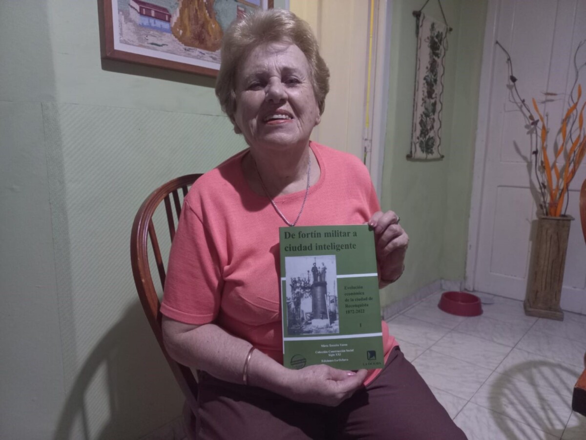 Mirta Vacou presenta su nuevo libro en Casa del Bicentenario