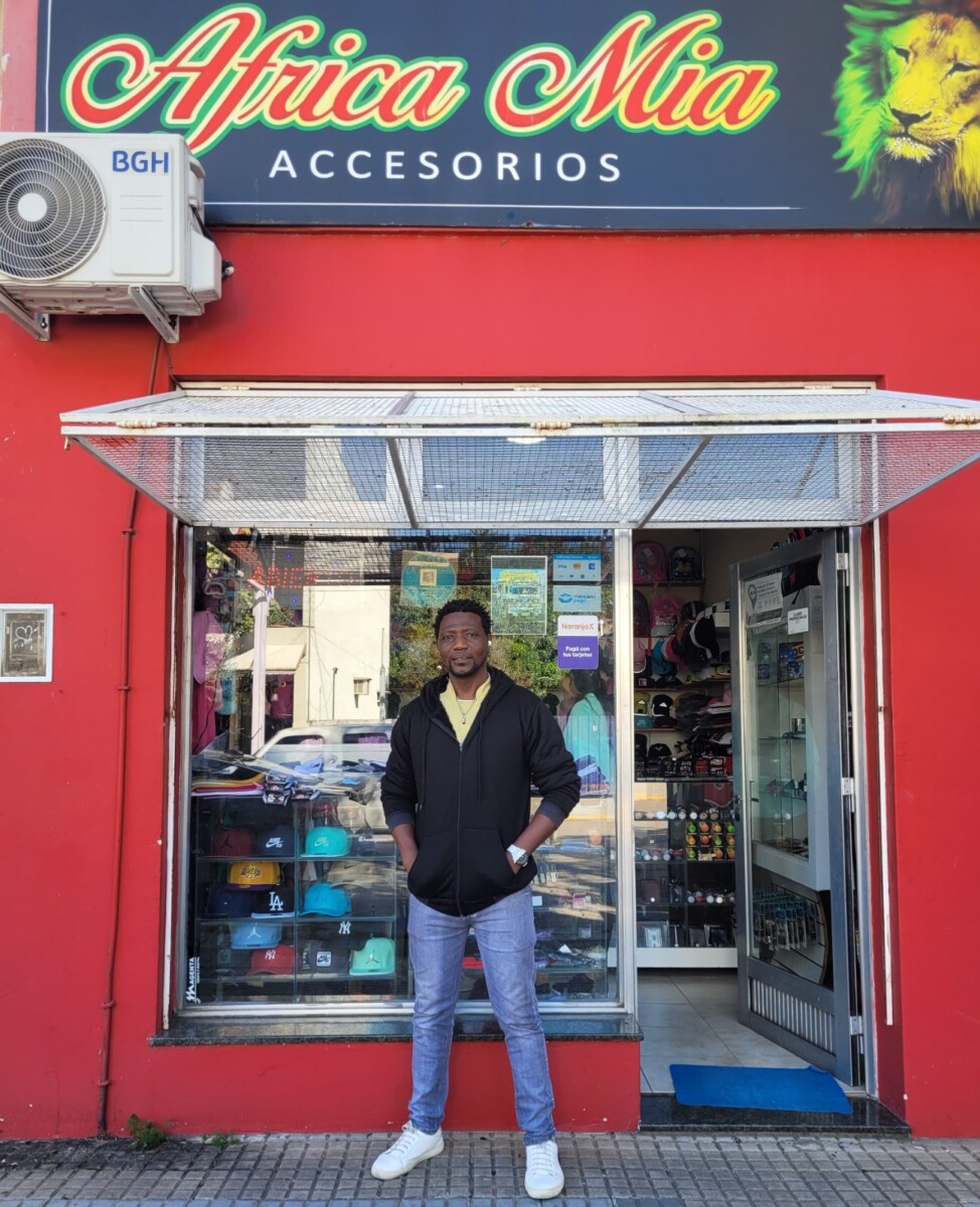 Conocé la historia de Elhadji Faye, un senegalés, viviendo en Reconquista