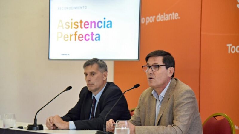 Docentes y asistentes escolares cobran el incentivo «Asistencia Perfecta»