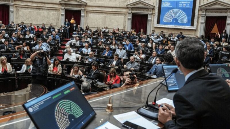 La Cámara de Diputados aprobó la ley de Bases en general