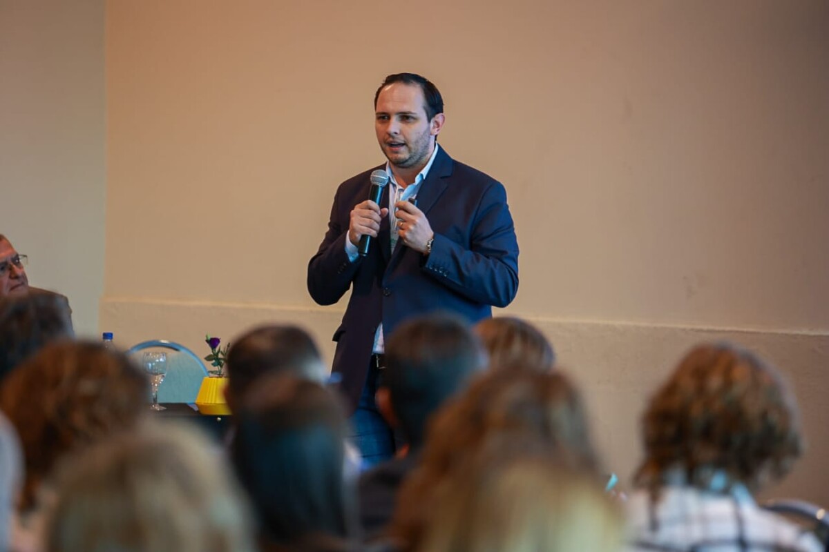 Villa Ocampo: Marega expuso en la VI Asamblea de intendentes