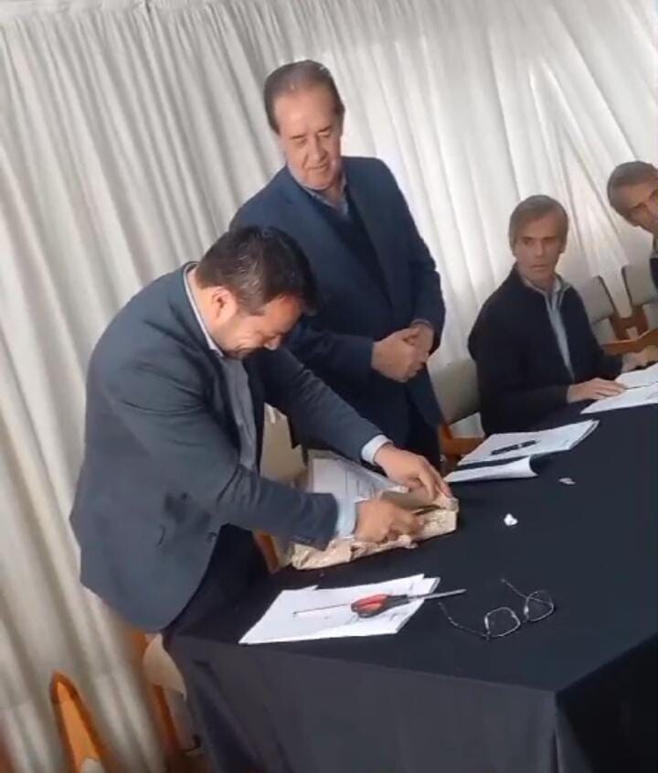 La Sarita: Castillo participó de apertura de sobres para puentes