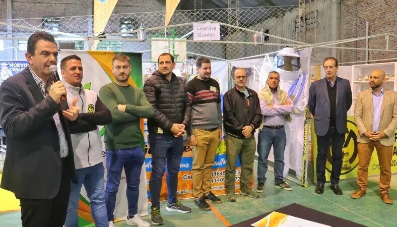 Sponton y Puccini inauguraron la Expo Apícola 2024 Malabrigo