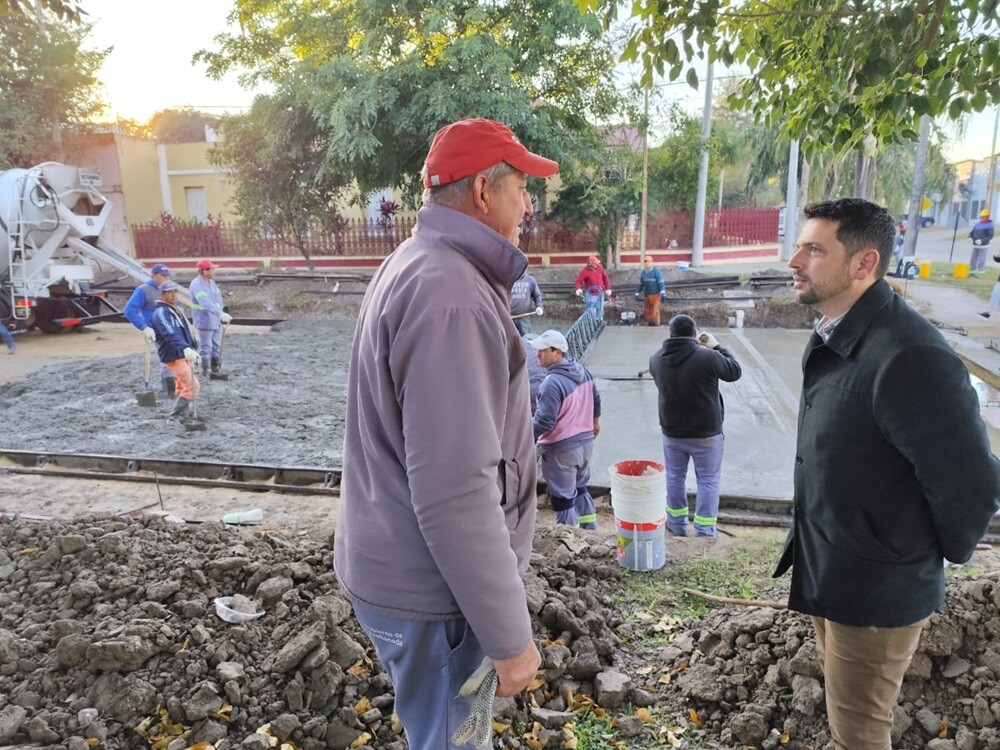 Avellaneda avanza con su plan de Pavimento sobre Calle 302