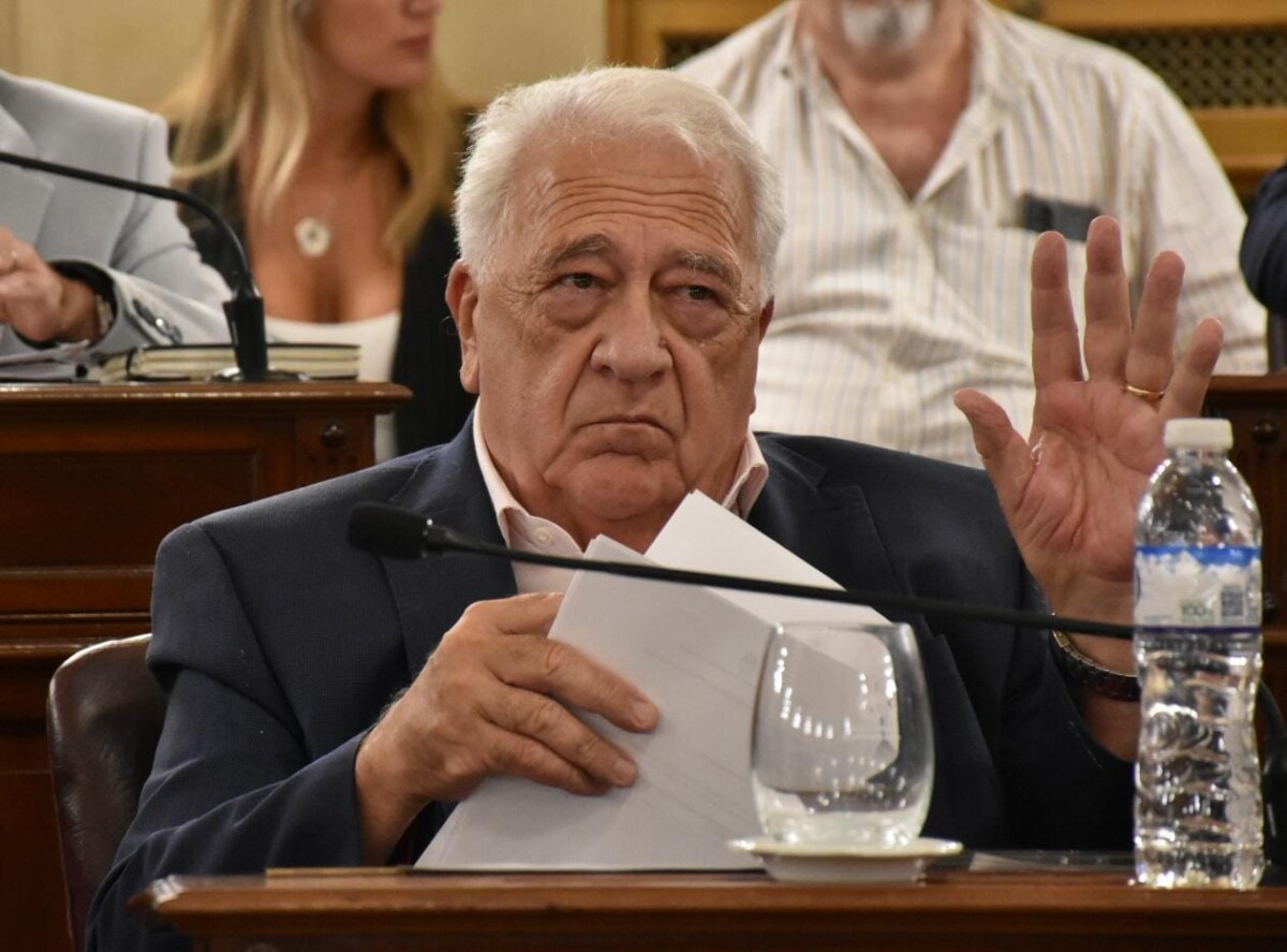 Senador Sosa propone modificar la Ley Orgánica de Comunas