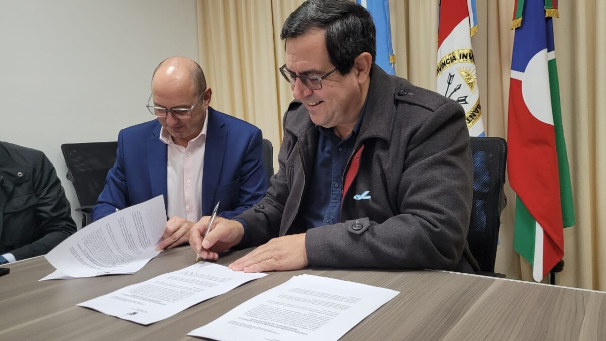 Vallejos articuló políticas públicas con el Banco Municipal Rosario ¿Cúal es el acuerdo?