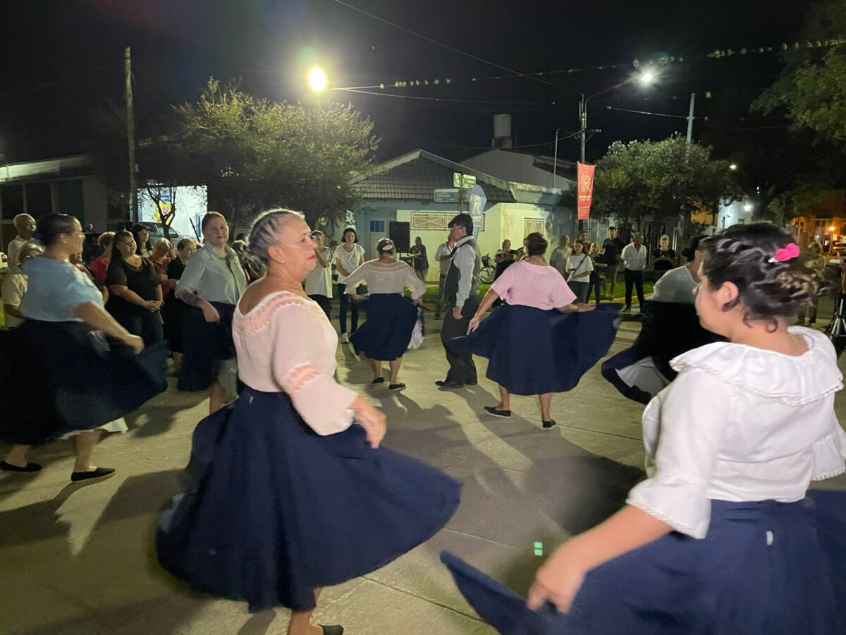 Reconquista: inauguraron el asfalto de calle Iturraspe desde Irigoyen hasta calle 44