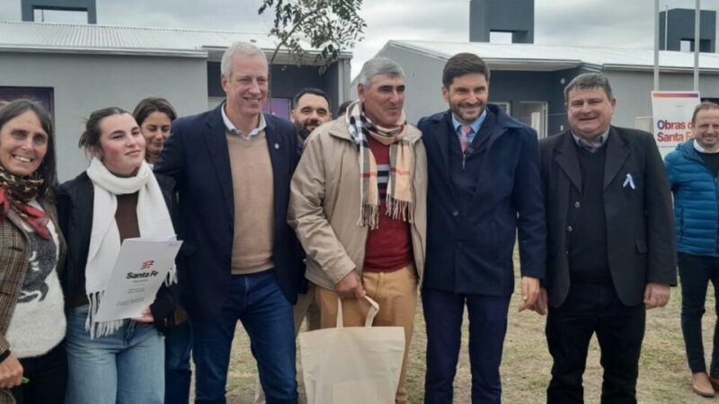 19 familias de Nicanor Molinas tienen casa propia