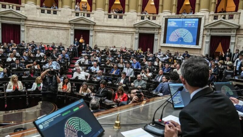 El Gobierno consiguió la sanción definitiva de la Ley Bases