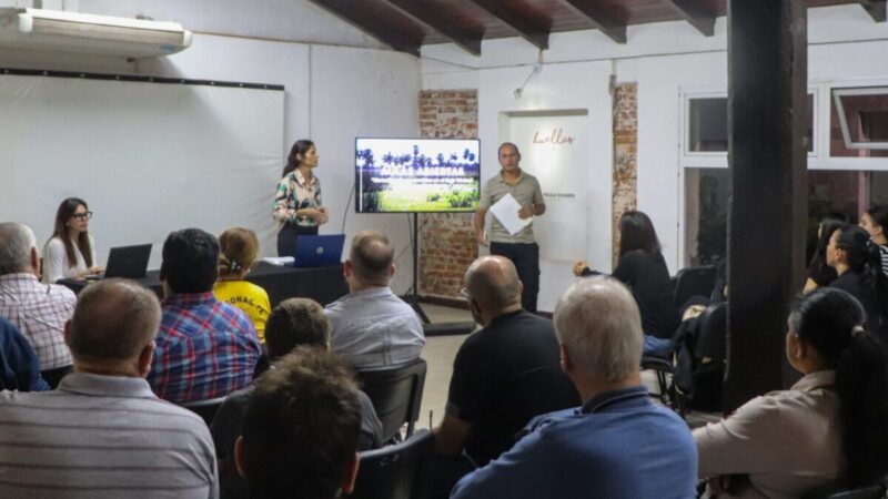 Entregan certificados a los primeros egresados del Curso de Guías Locales
