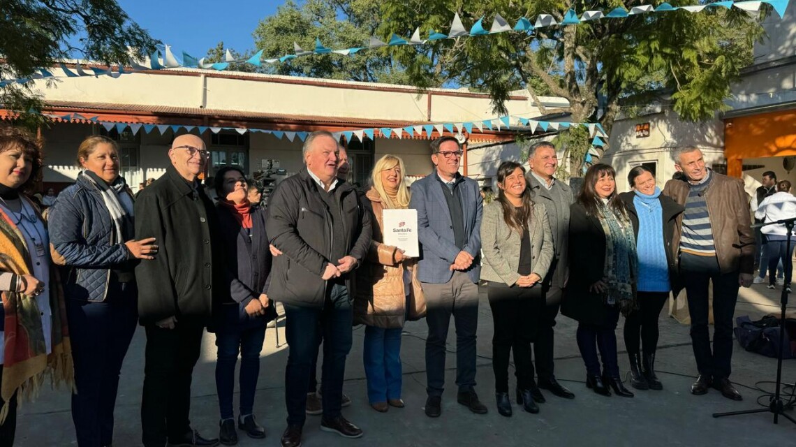 Provincia realiza inversiones para mejorar la infraestructura educativa en San Cristóbal