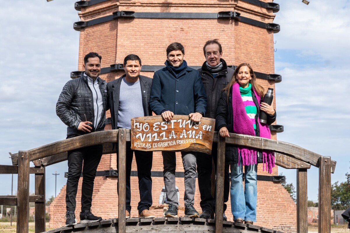 Pullaro recorrió 100 pueblos y ciudades en el primer semestre de gestión