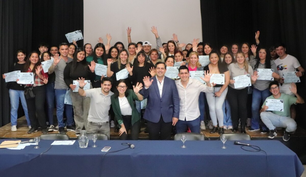 Más de 300 nuevos egresados de la plataforma ReCursos