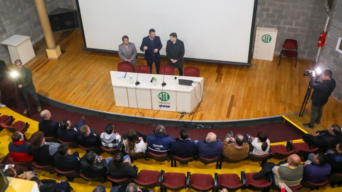 Coordinan acciones para la prevención de incendios forestales en toda la provincia