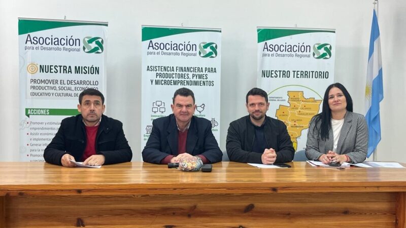 Presentación de líneas de crédito por 200 millones de pesos
