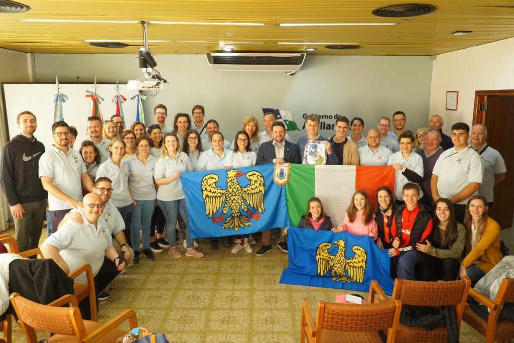 Avellaneda recibe al «Gruppo Folcloristico Pasian di Prato» de Italia