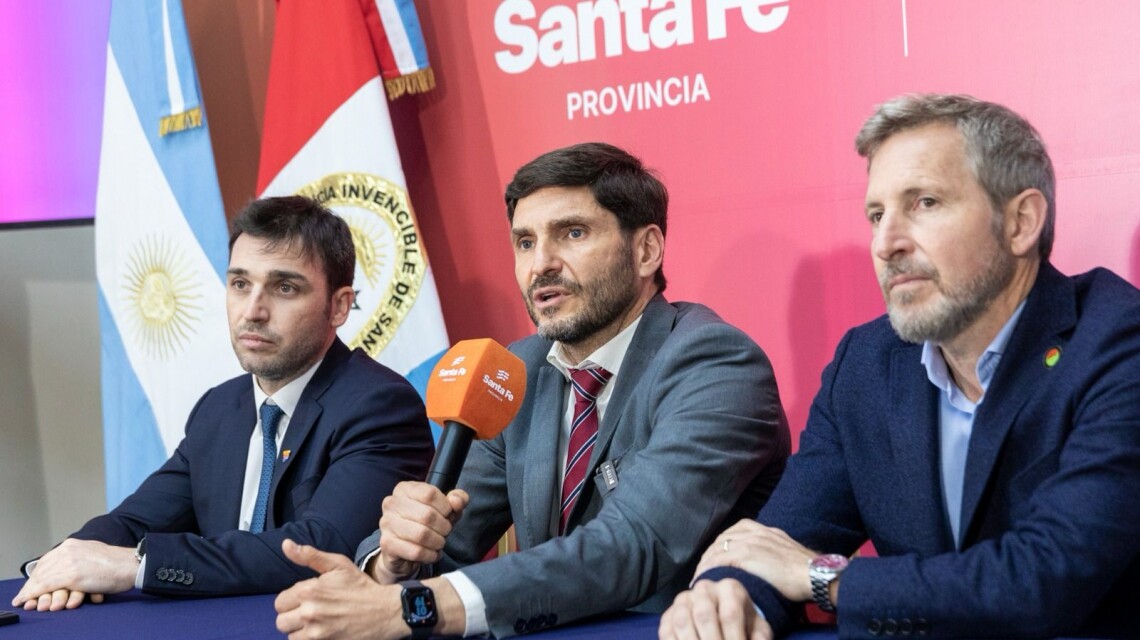 Pullaro sobre reforma previsional: “Los sueldos políticos son los que más van a pagar”