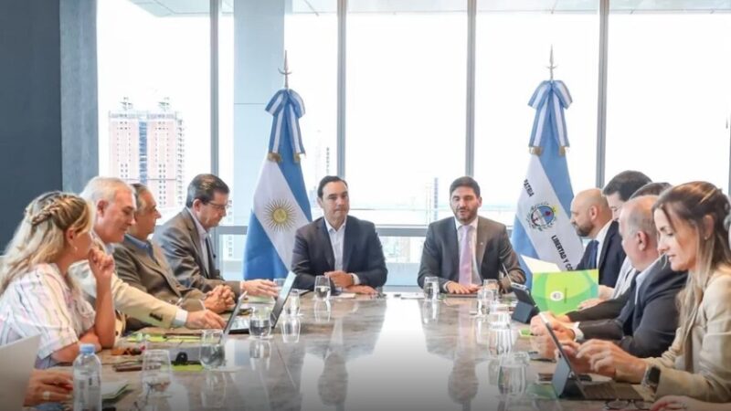 Villa Ocampo: Pullaro y Valdés crearon la Región Litoral
