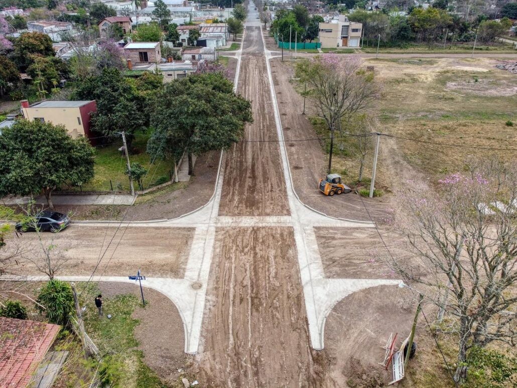 Romang: nueva cuadra con cordón cuneta habilitada al tránsito