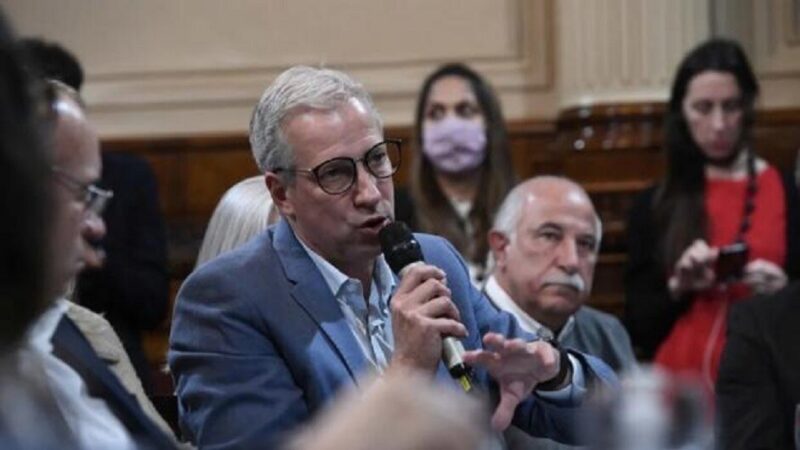 Scarpin presentó proyecto para reformar la constitución provincial