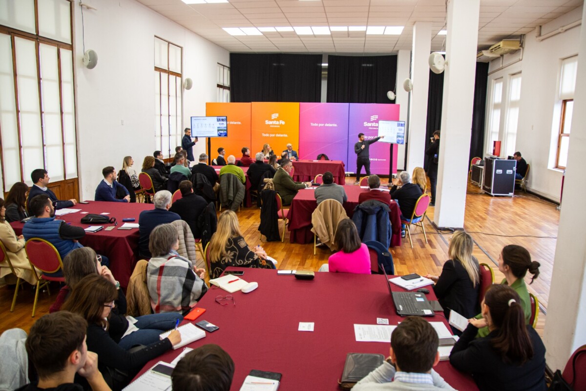 Municipios y Comunas participaron de talleres sobre internacionalización