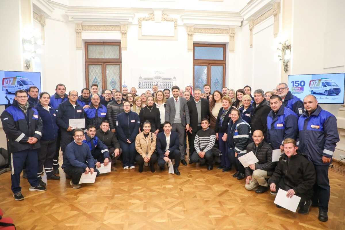 Provincia reconoció a trabajadores de Salud que repararon y dejaron operativas 129 ambulancias