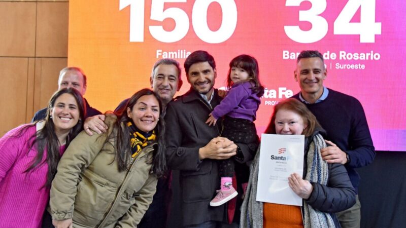 Pullaro: “contar con la escritura de la vivienda es un derecho familiar»